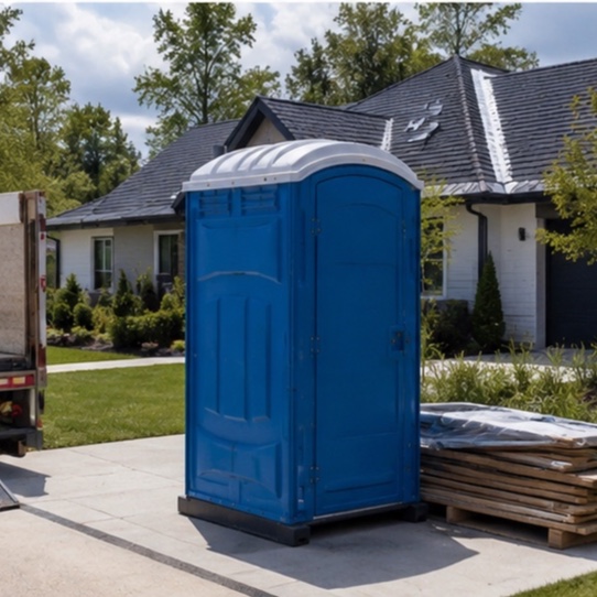 Mobiel toilet bij een particuliere woning